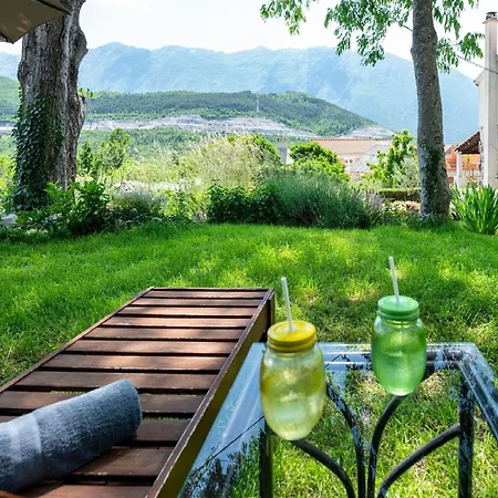 Stone House Lola - Two Bedroom Holiday home