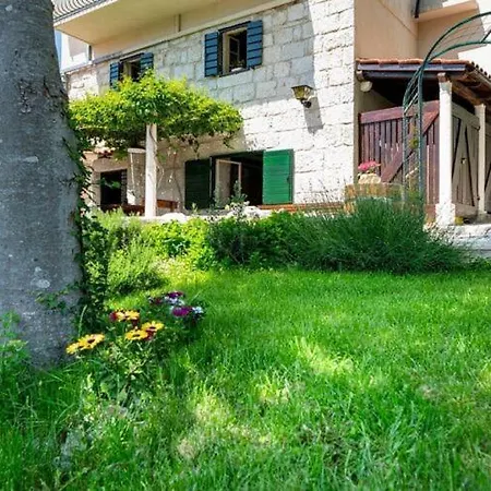 Casa vacanze Stone House Lola - Two Bedroom