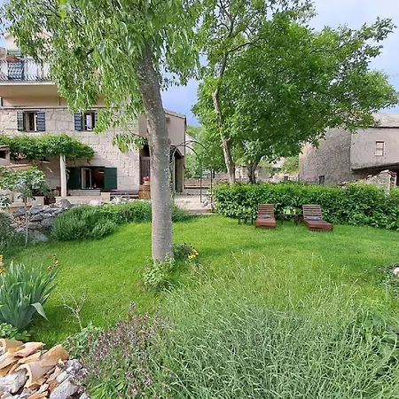 Semesterbostad Stone House Lola - Two Bedroom *